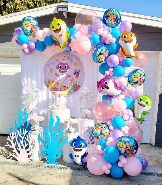 Grandma Shark Foil Balloon (26inch)